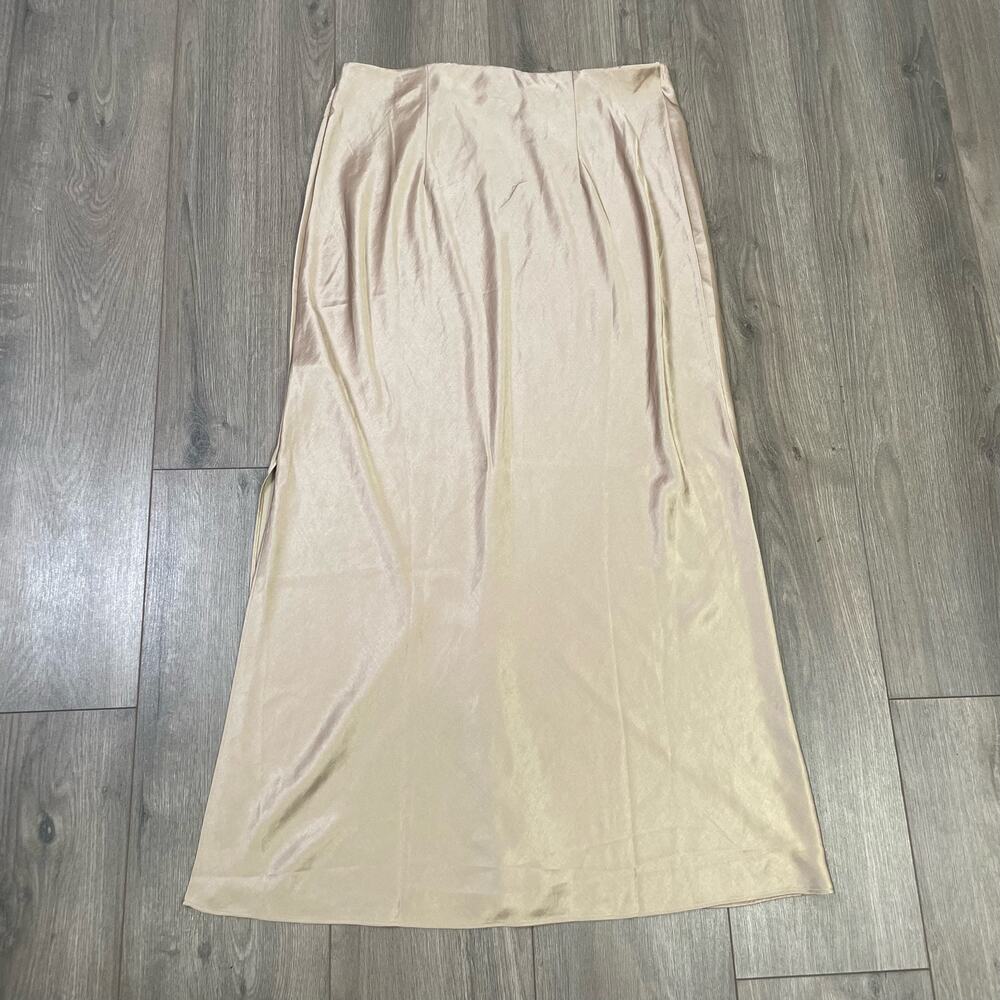 Madewell Satin skirt, size 10 NWT